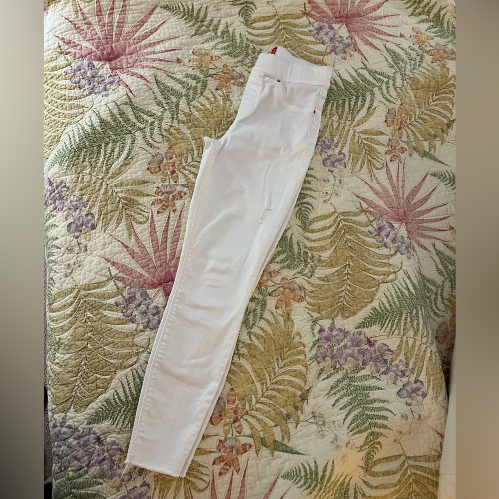 Spanx ankle skinny jeans, white with distressing